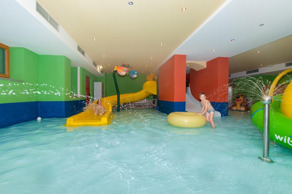 Hotel Val Di Sole Mezzana  Exteriör bild