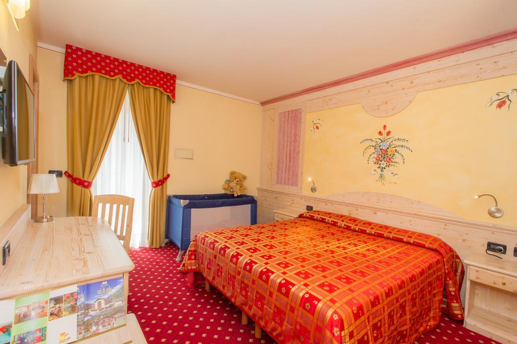 Hotel Val Di Sole Mezzana  Exteriör bild