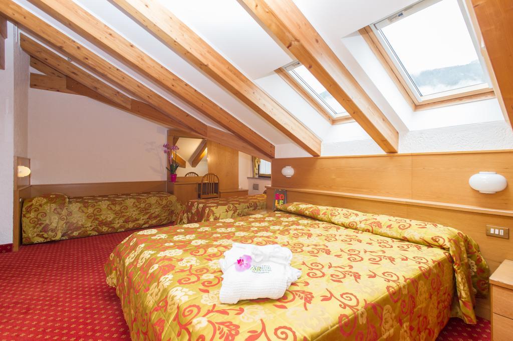 Hotel Val Di Sole Mezzana  Exteriör bild